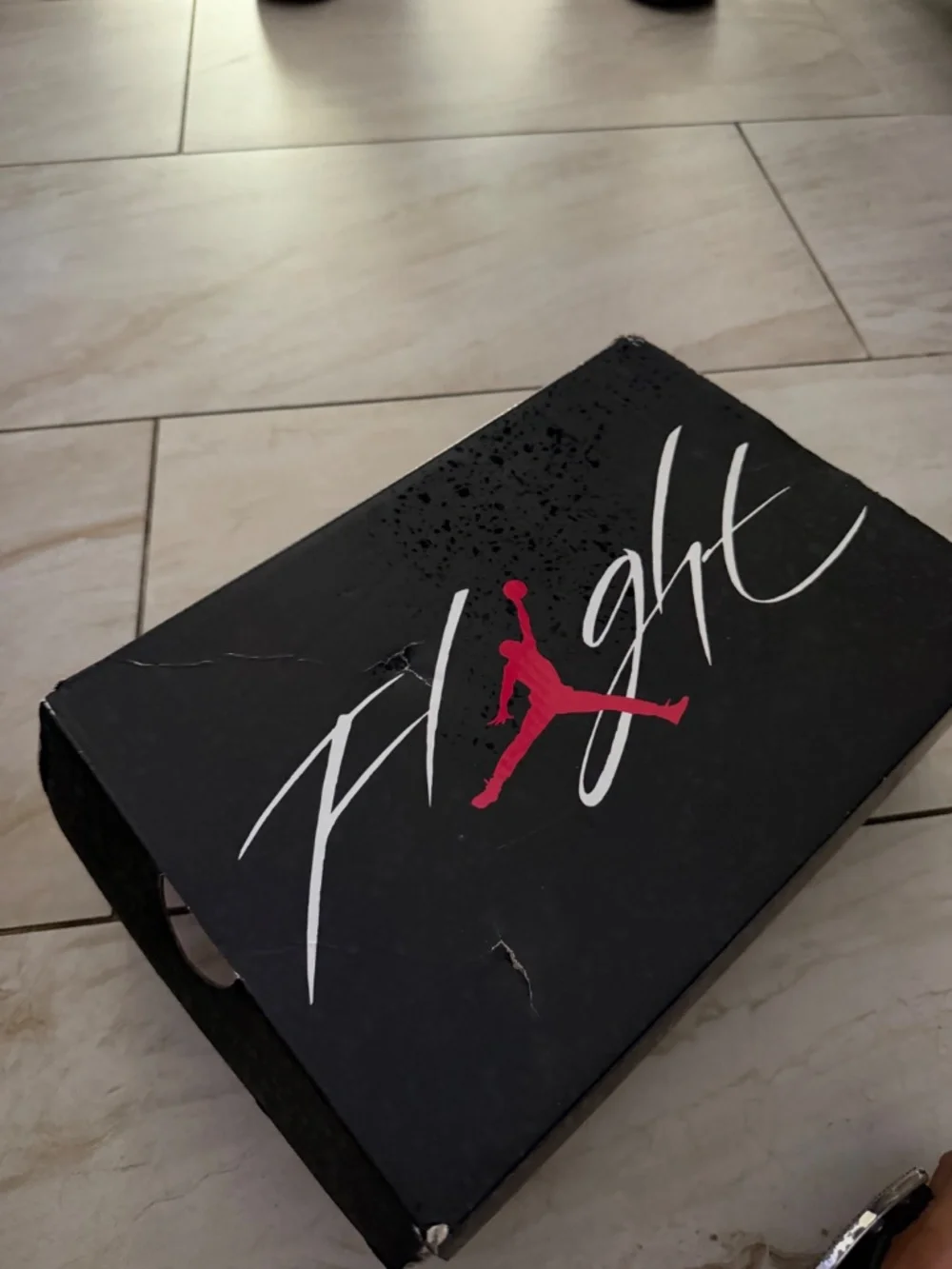 AIR JORDAN 4 RETRO